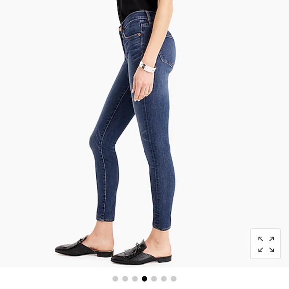 Petite 8" toothpick jean in Vista wash
Item H3484 - Picture 4 of 13